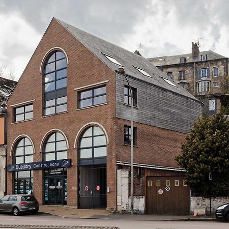 Апартаменты Le Loft Du Cosmopolitain Онфлёр Экстерьер фото